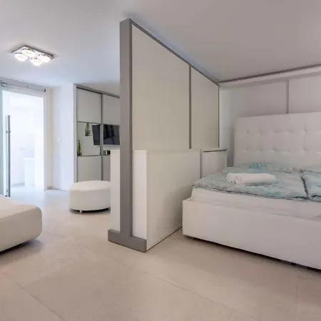 In Crikvenica 45902 Apartmán